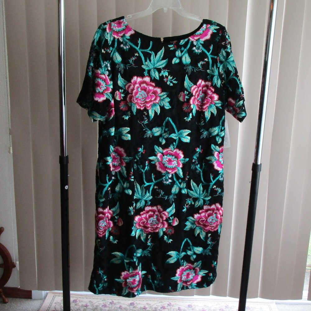 NEW Eliza J Cocktail Dress w/lace overlay & embroidered flowers